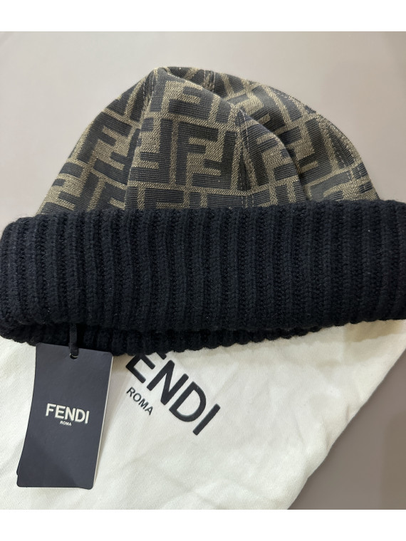 Cap Fendi nuovo