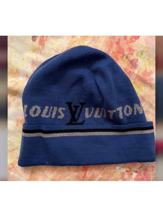 Completo sciarpa e cappello Louis vuitton